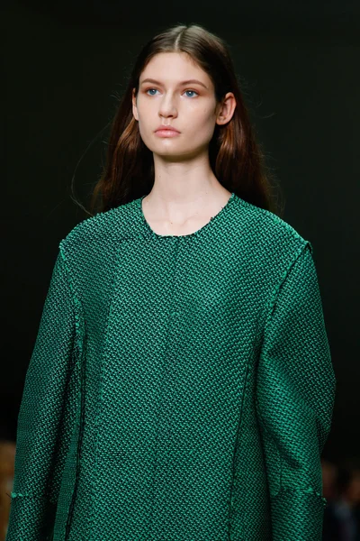 Look 14